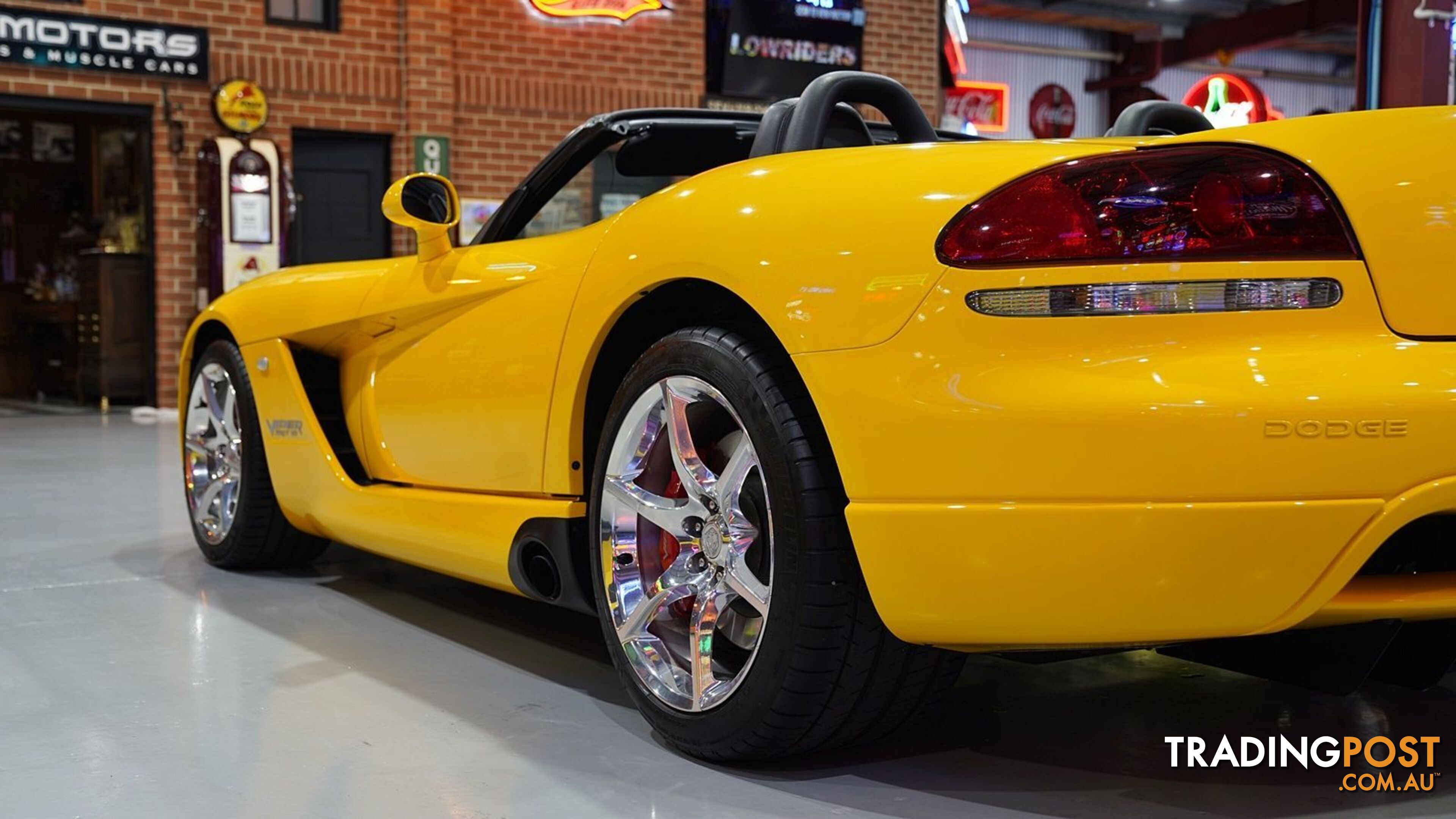 2010 DODGE VIPER SRT10