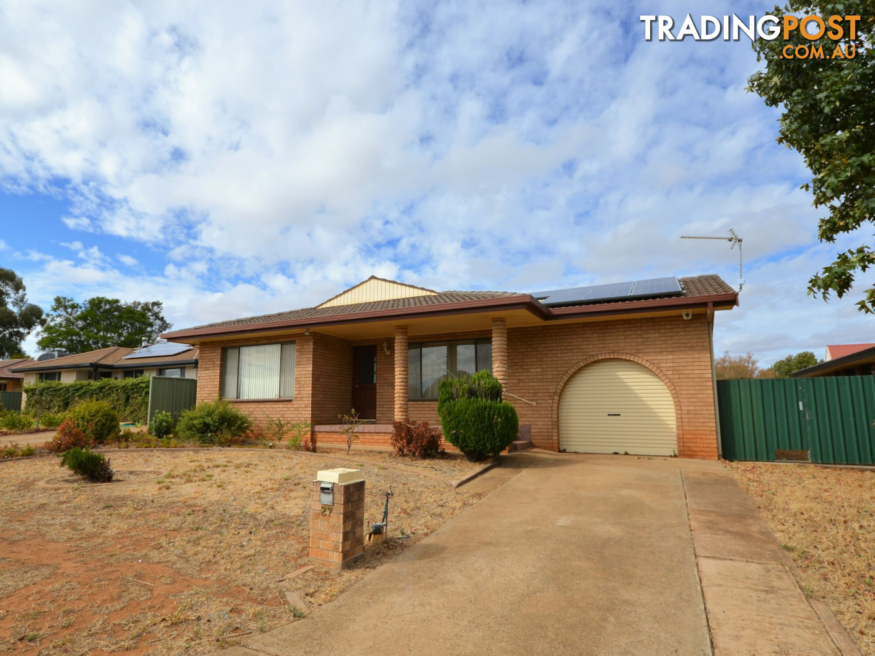 27 Oxley Circle DUBBO NSW 2830