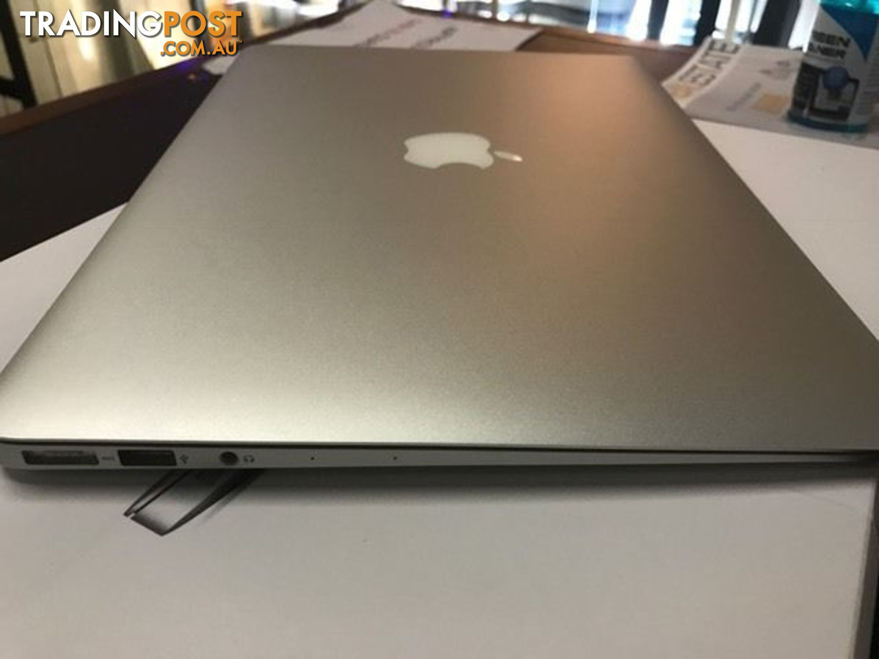 Apple MacBook Air 13" 2015 MODEL ! ****AS NEW****