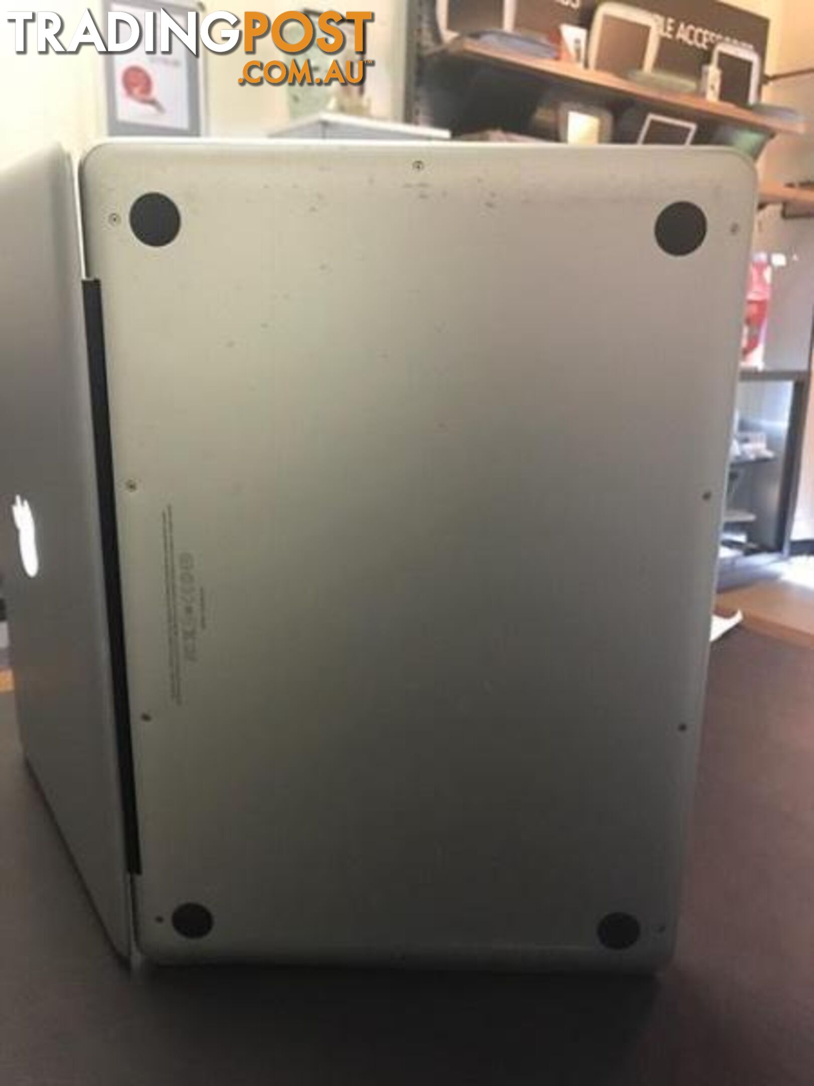 Apple MacBook Pro 13" (LATEST)