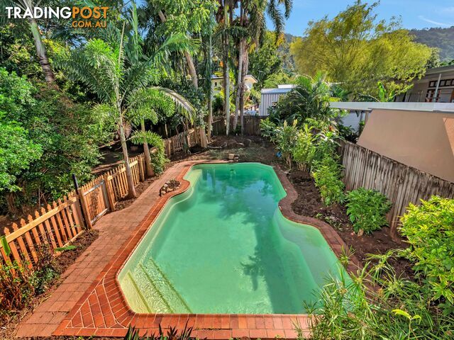 20 Hillview Crescent WHITFIELD QLD 4870