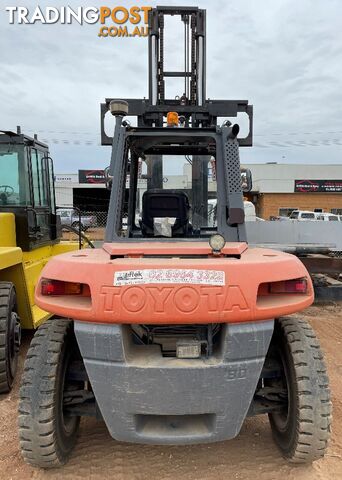 Used Toyota 8.0TON Forklift