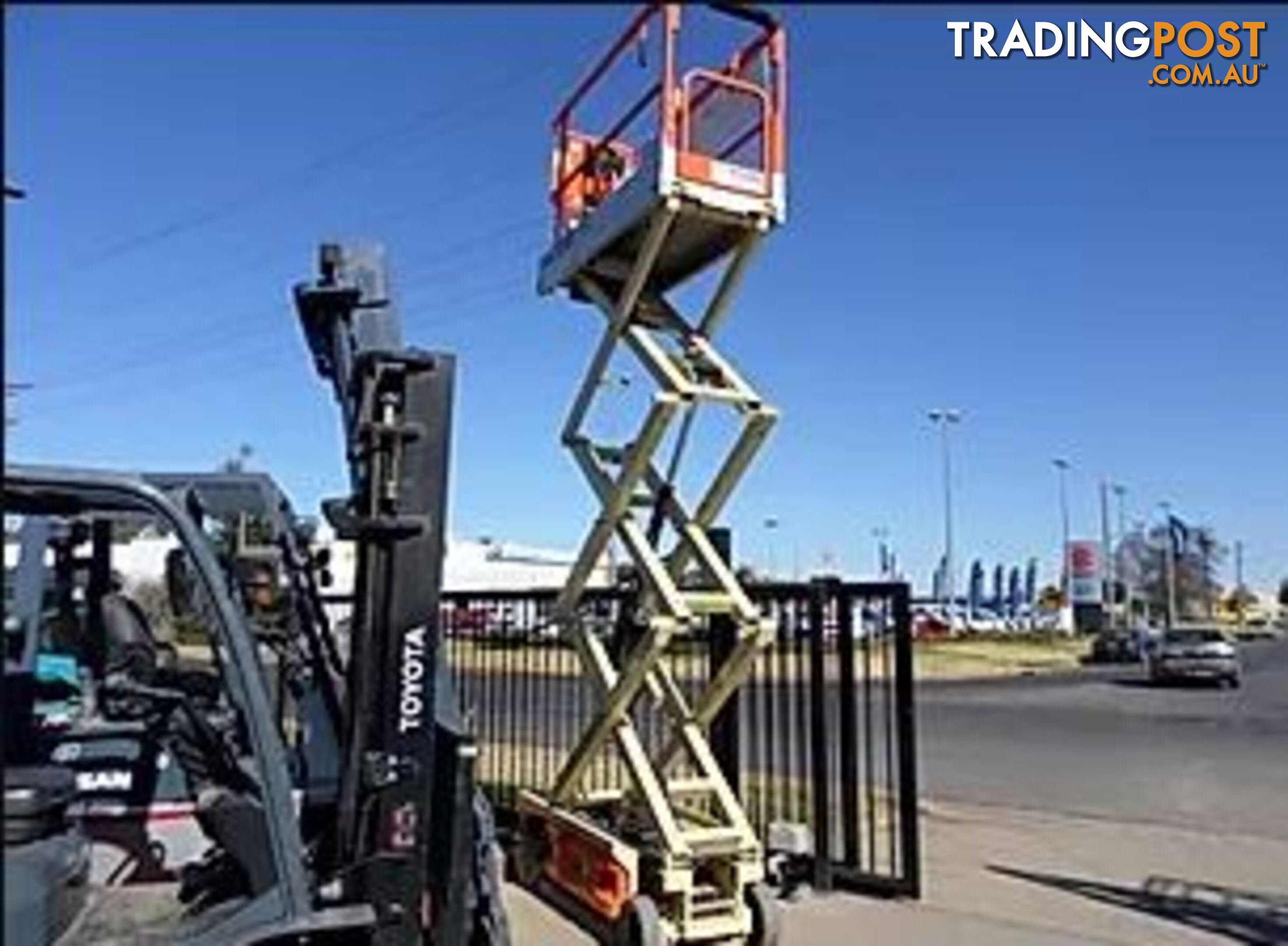 JLG SCISSORLIFT ELECTRIC SCISSOR LIFT 2030ES