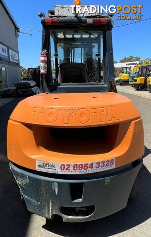 Used Toyota 5.0TON Forklift For Sale