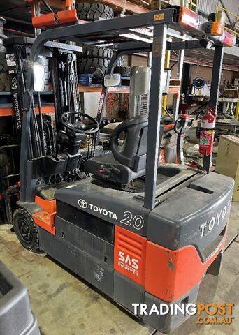 Used Toyota 2.0TON Electric Forklift For Sale