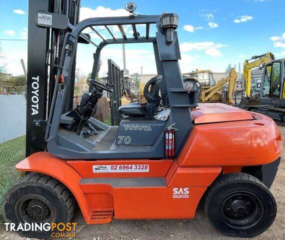 Used Toyota 7.0TON Forklift For Sale