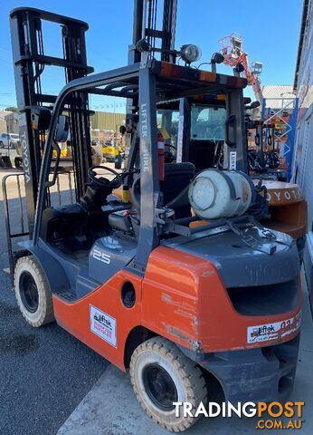 Used Toyota 2.5TON Forklift For Sale