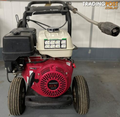 USED KARCHER G 4000 OH GAS POWERED PRESSURE WASHER