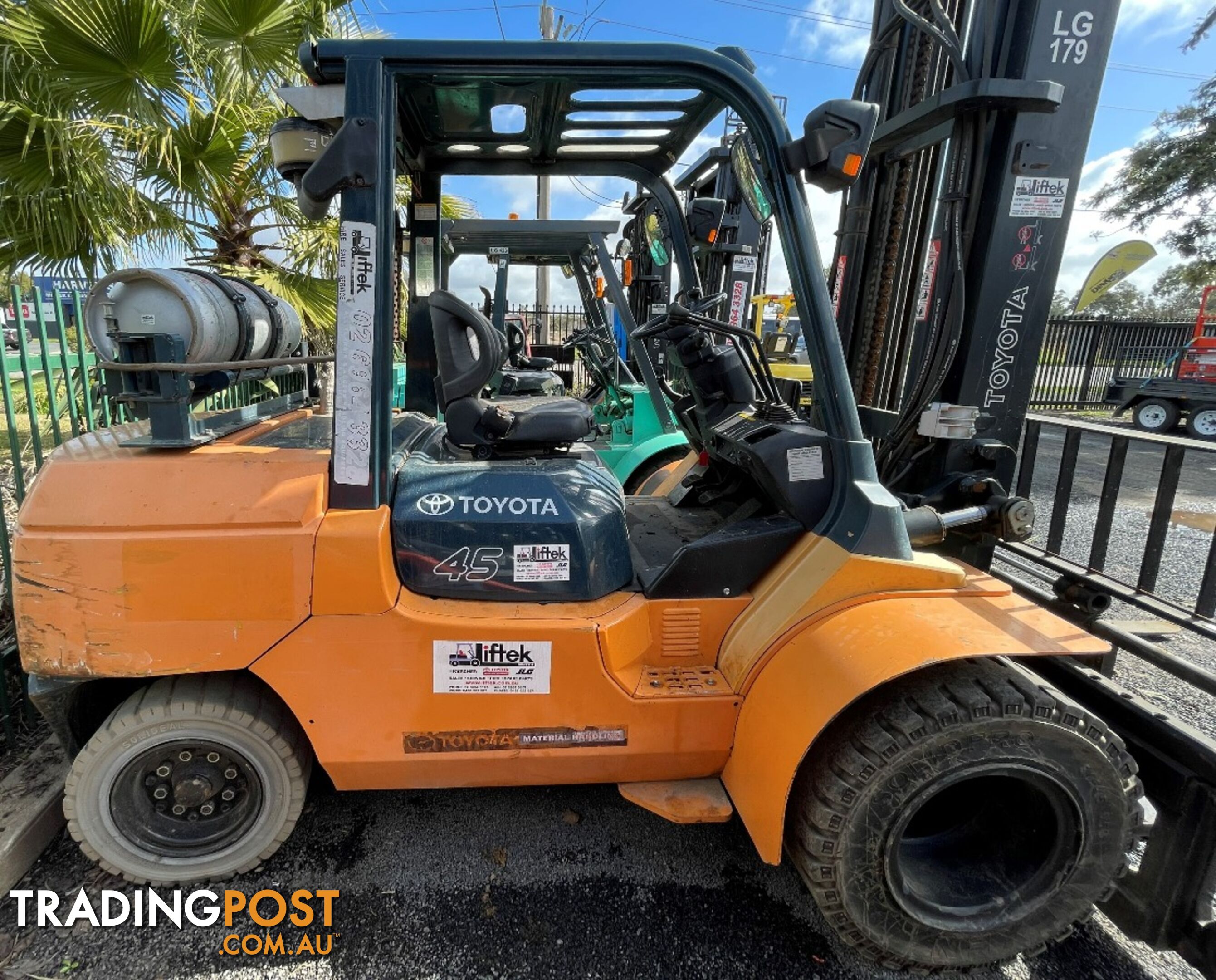 Used Toyota 4.5TON Forklift For Sale