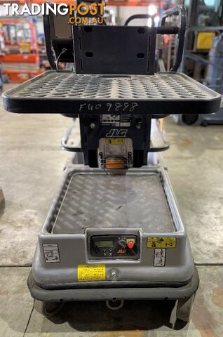Used JLG 10MSP Stock Picker For Sale - photo 4 of 6