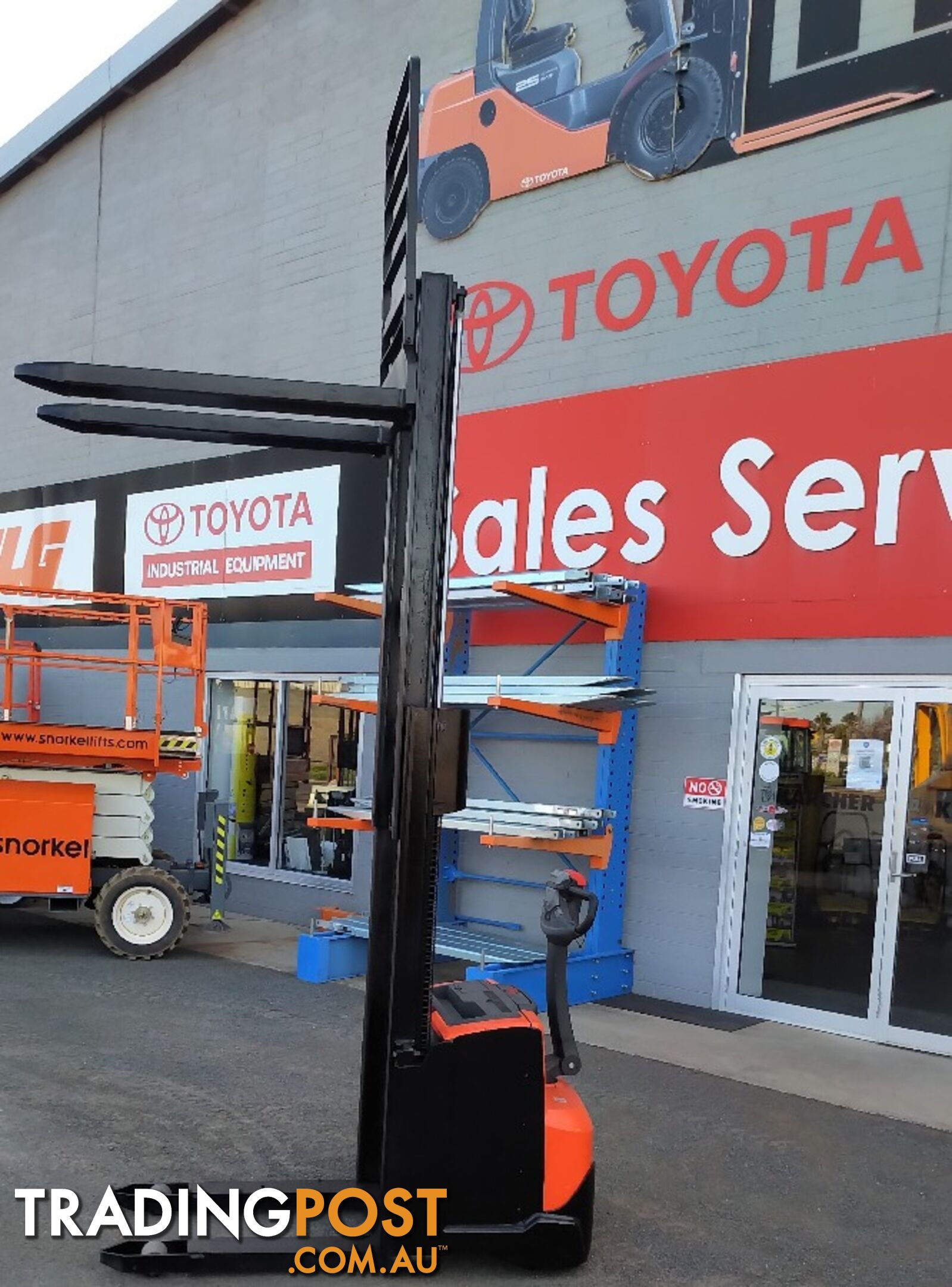 Used Toyota 1.2TON Electric Walkie Stacker
