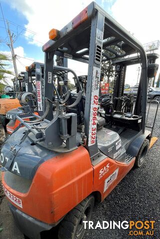 Used Toyota Series 8 Forklift Deluxe For Sale - photo 2 of 4