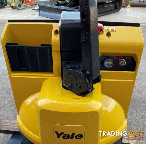 Used Yale Electric Pallet Jack For Sale - photo 4 of 9