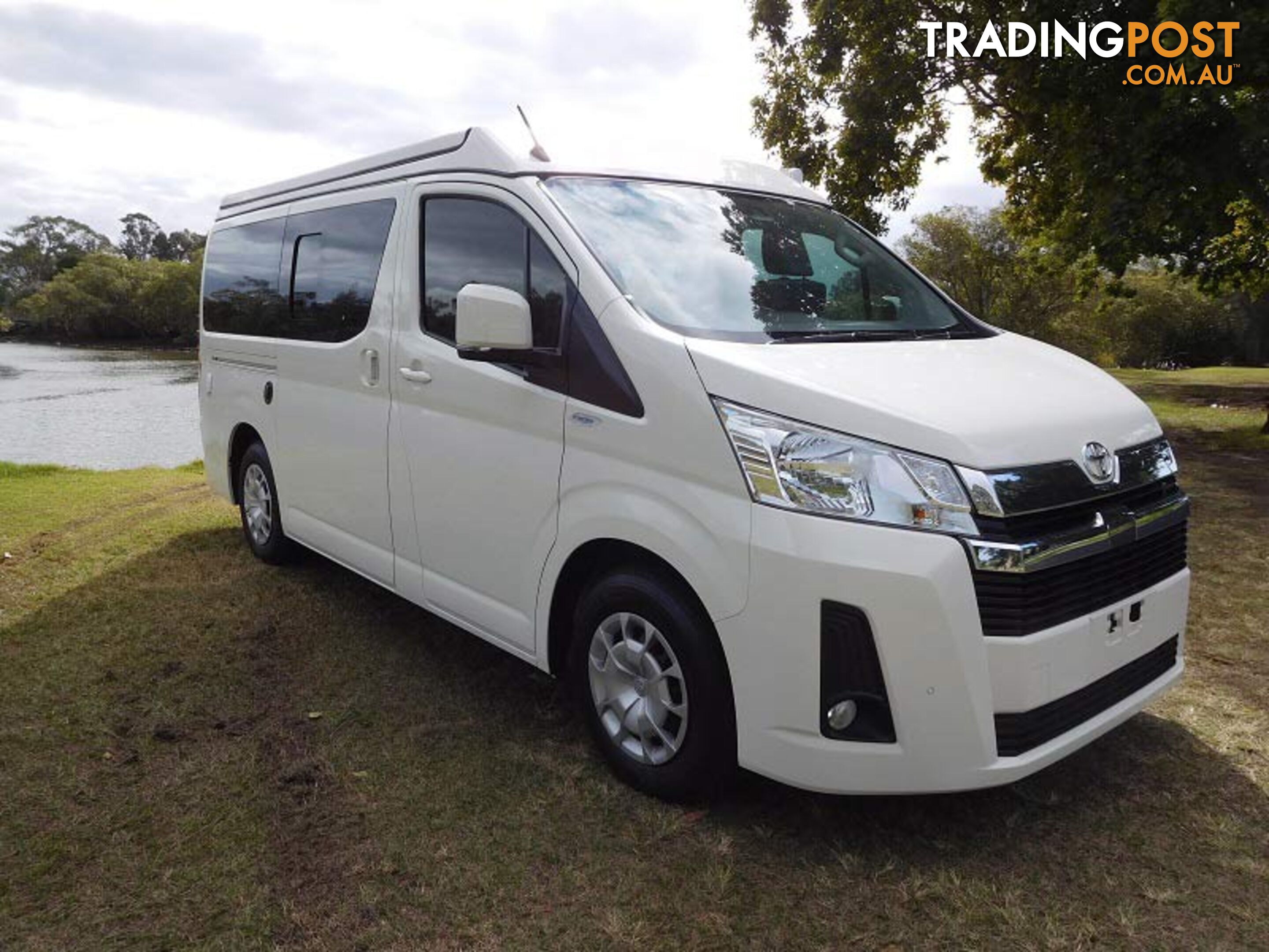 FRONTLINE ADVENTURER TOYOTA HIACE LWB