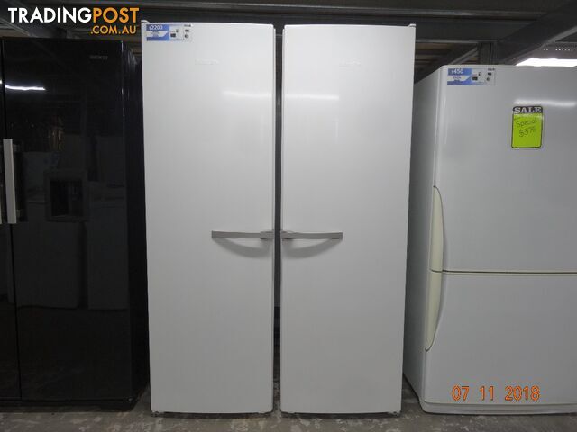 Miele white pigeon pair fridge/ freezer