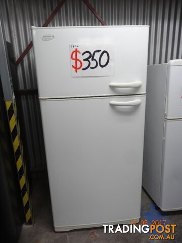 Kelvinator Opal  Fridge/Freezer 520L
