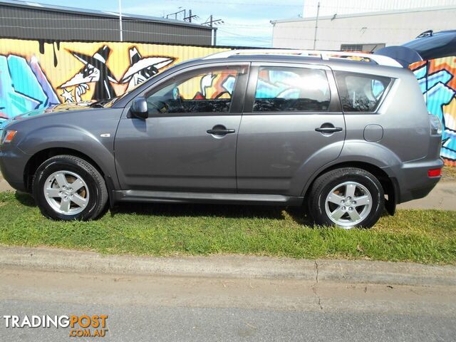 2009 MITSUBISHI OUTLANDER XLS ZH MY10 WAGON - photo 2 of 12