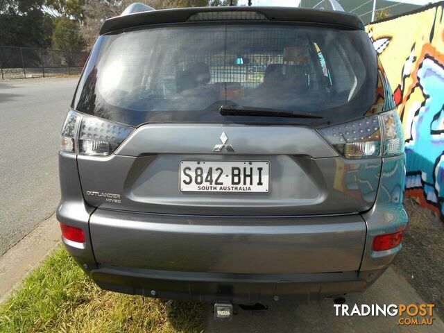 2009 MITSUBISHI OUTLANDER XLS ZH MY10 WAGON - photo 5 of 12