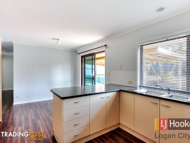 15 Packett Crescent LOGANLEA QLD 4131