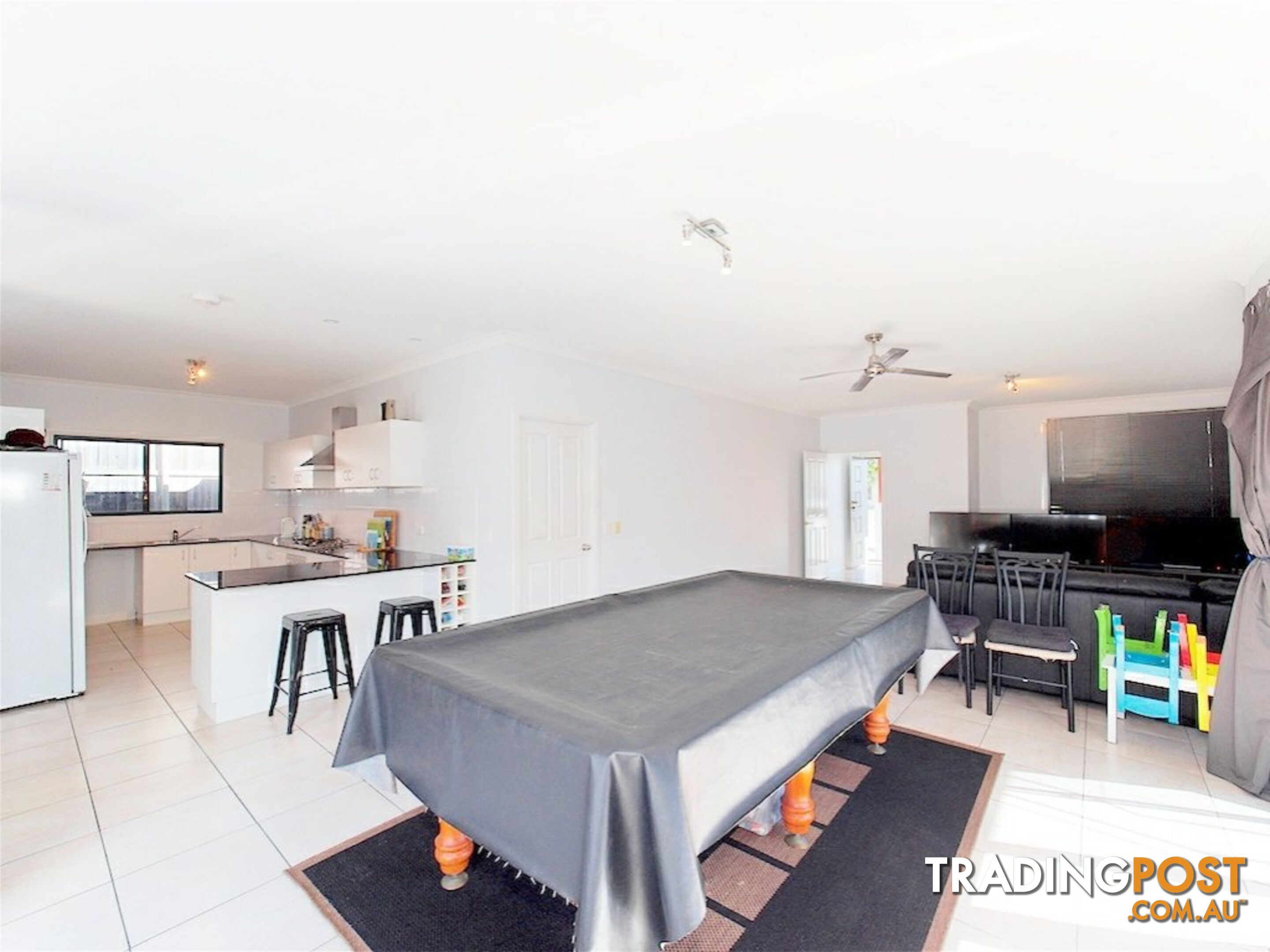 6 Bellthorpe Cresent WATERFORD QLD 4133