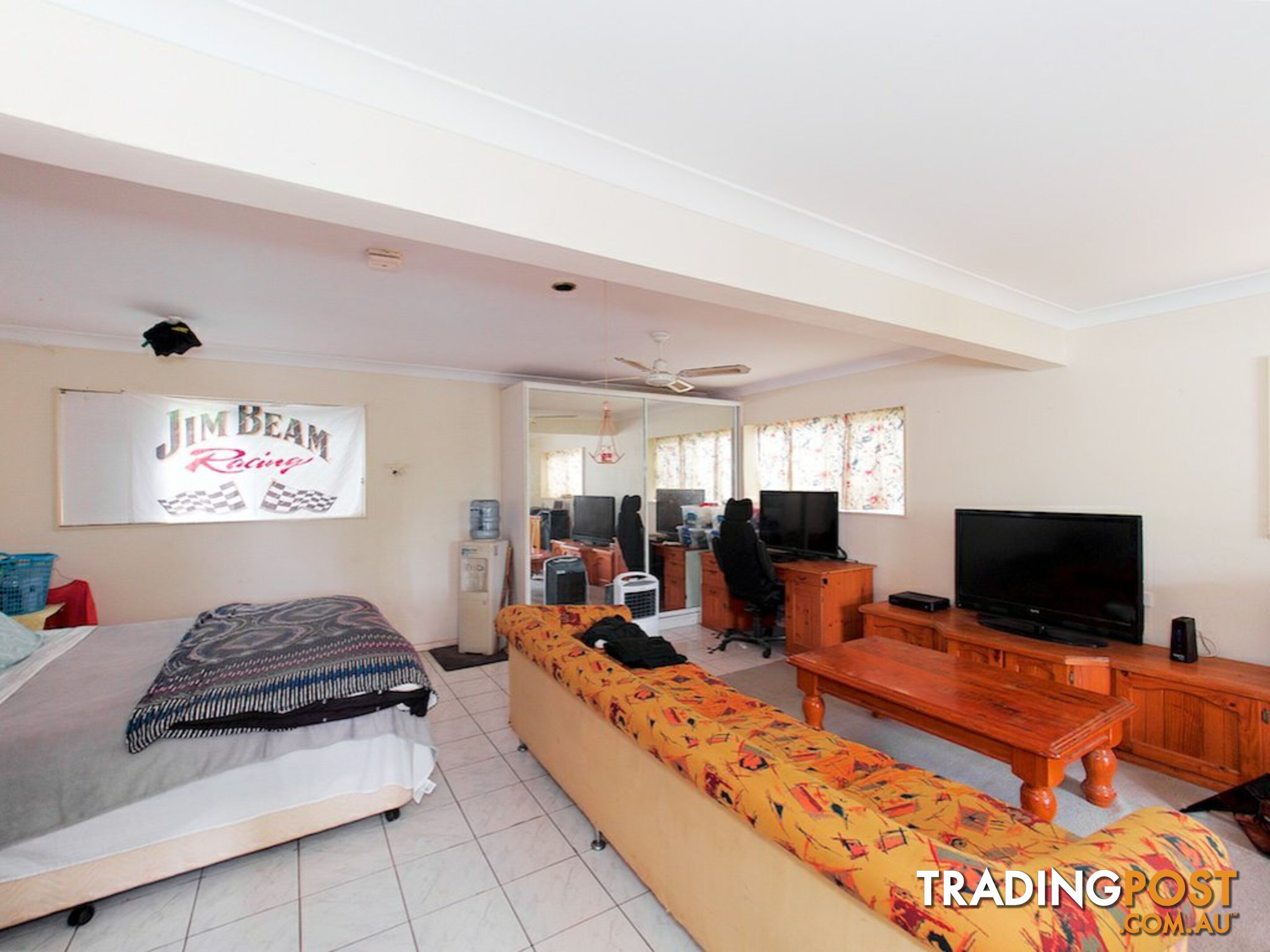 3 Leonard Street KINGSTON QLD 4114