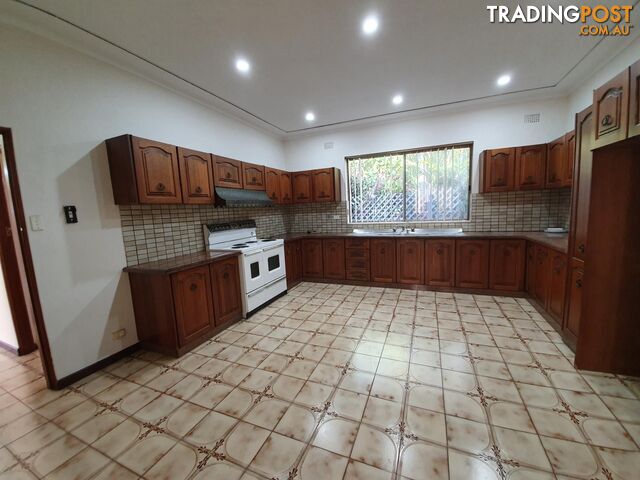 1 Sibbick Street RUSSELL LEA NSW 2046