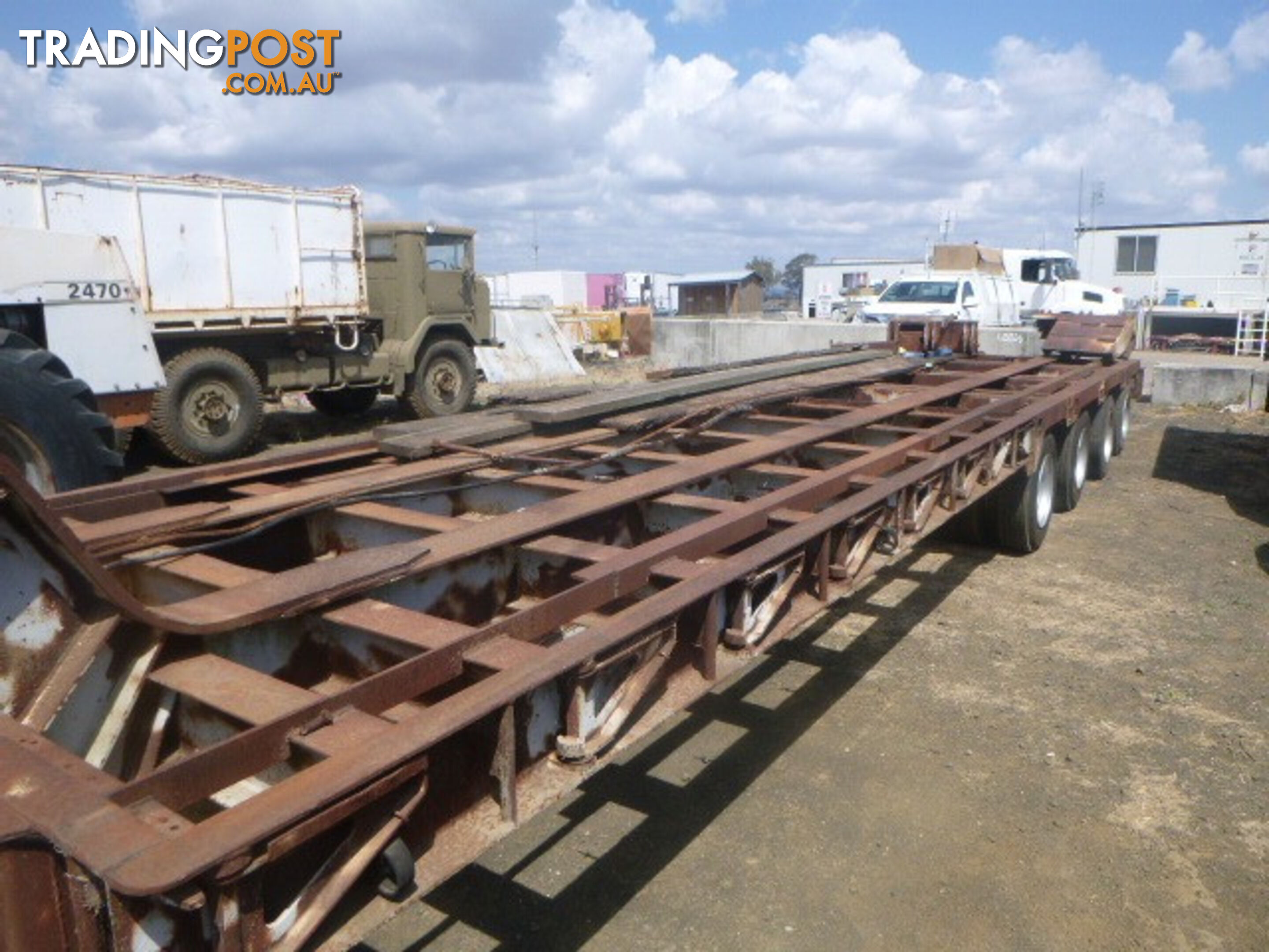 Custom Semi Low Loader/Platform Trailer