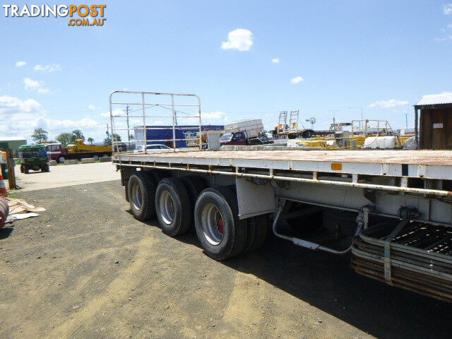 Barker Semi Flat top Trailer