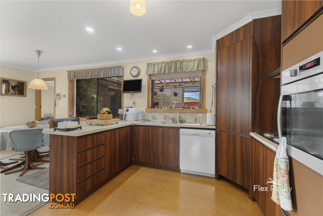 69 Manuka Drive ROMAINE TAS 7320 - photo 4 of 21