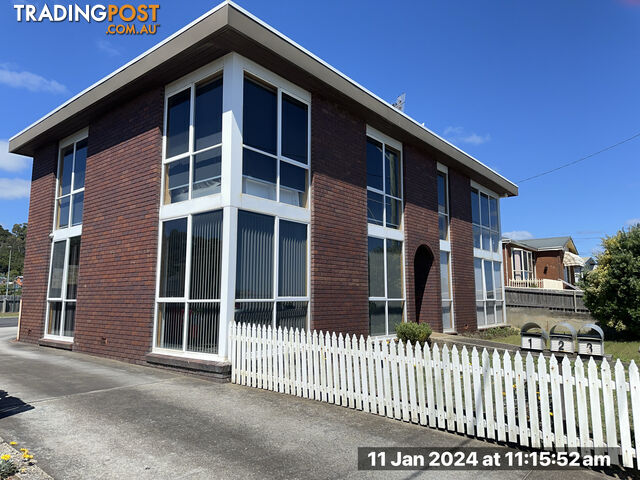 Unit 1 235 Bass Highway COOEE TAS 7320