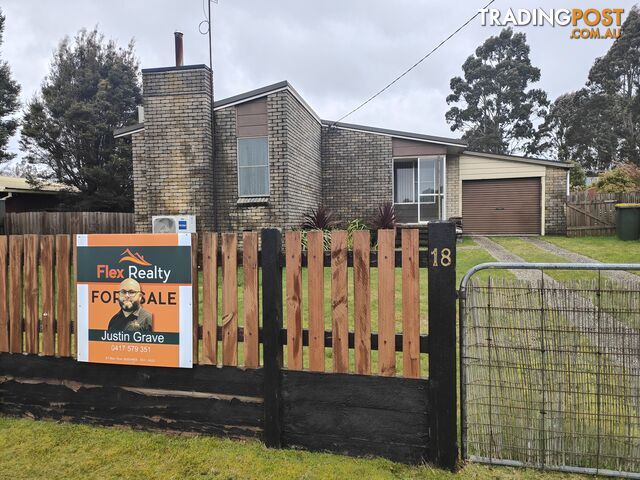 18 Que Street WARATAH TAS 7321