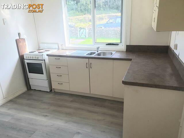 10 Clark Street QUEENSTOWN TAS 7467 - photo 2 of 9