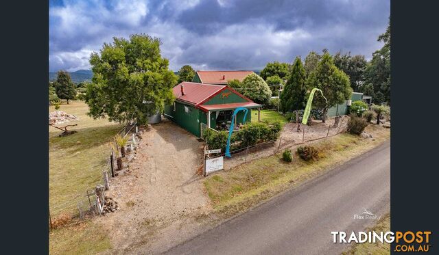 18 Mount Road WARATAH TAS 7321