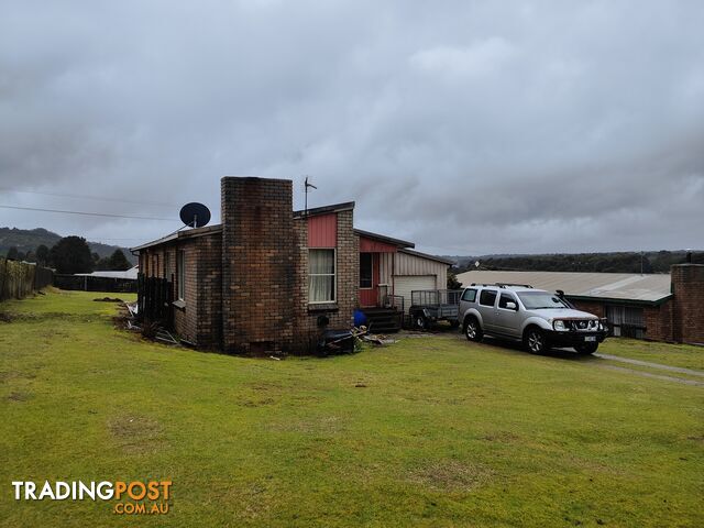 11 Collins Street WARATAH TAS 7321