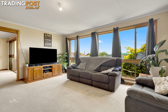 28 Simpson Street SOMERSET TAS 7322