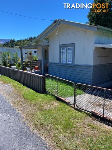 9 Pillinger Street QUEENSTOWN TAS 7467