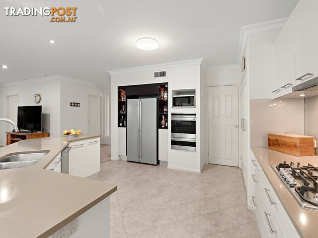 1 Whipbird Way BELMONT NSW 2280