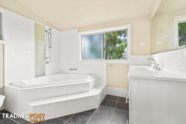 21 Macquarie Drive BELMONT NSW 2280