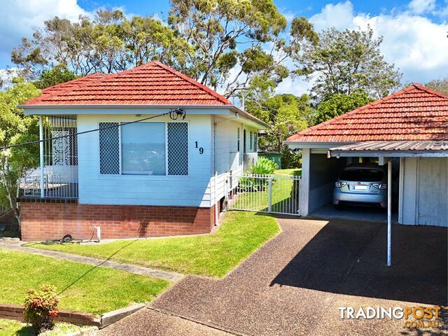 19 Pearce Avenue BELMONT NSW 2280