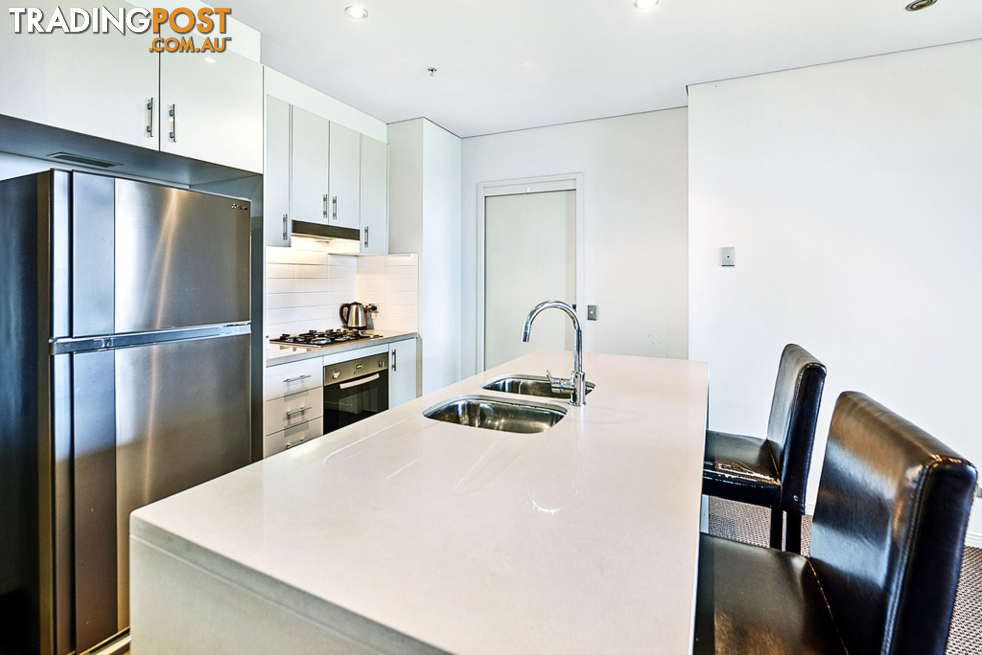 2 Aqua Street SOUTHPORT QLD 4215