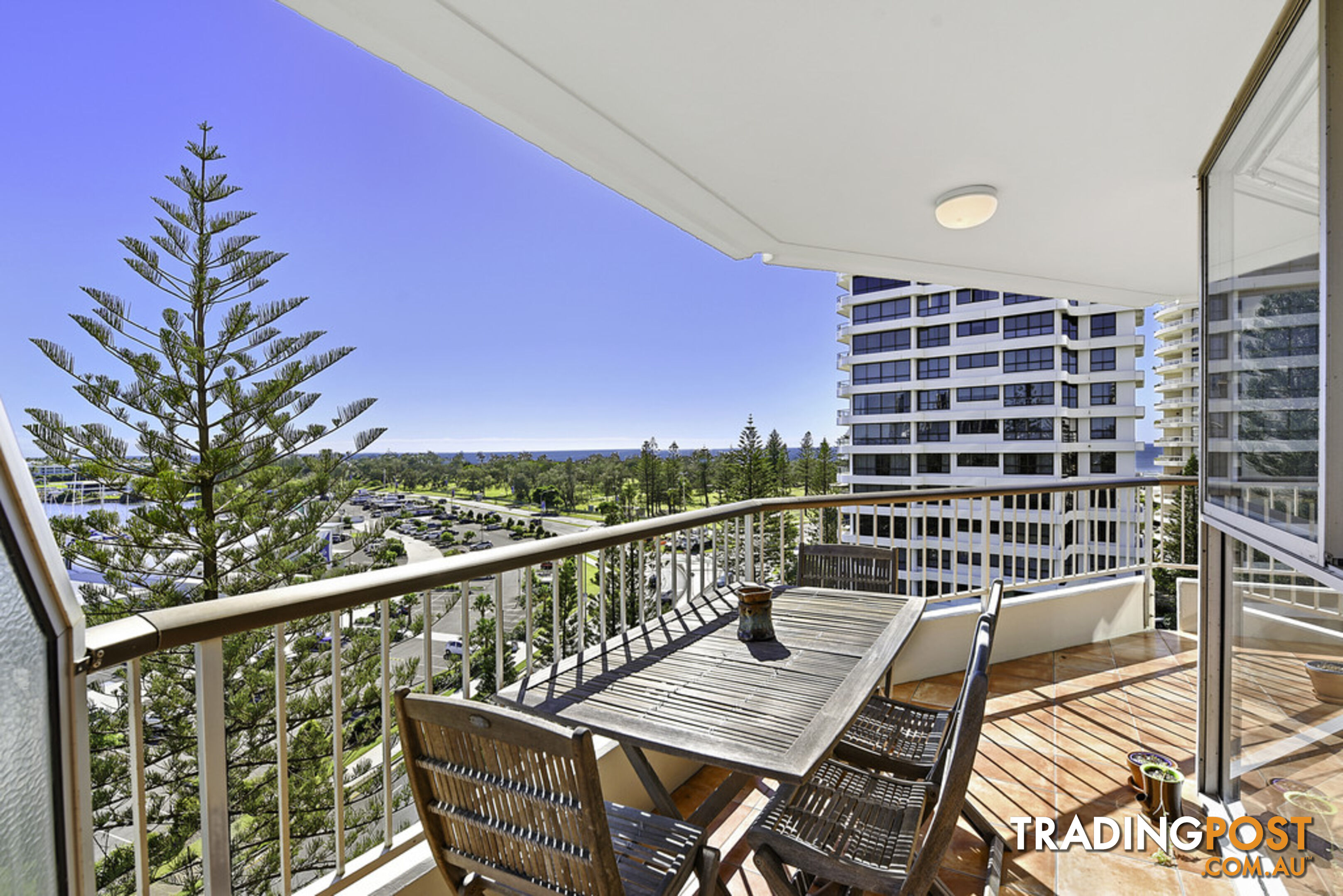 20/18 Yachting Towers,Macarthur Parade MAIN BEACH QLD 4217