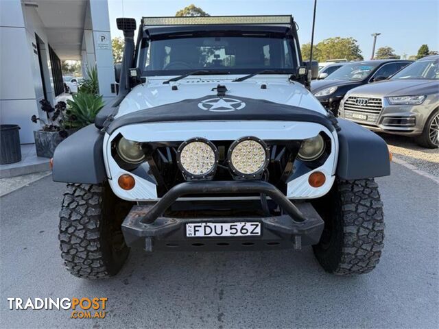 2010 JEEP WRANGLER SPORT JKMY2010 SOFTTOP - photo 2 of 25