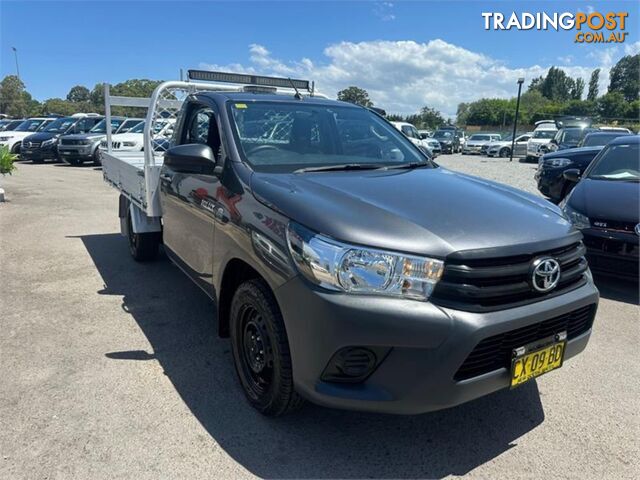 2017 TOYOTA HILUX WORKMATE TGN121R CAB CHASSIS