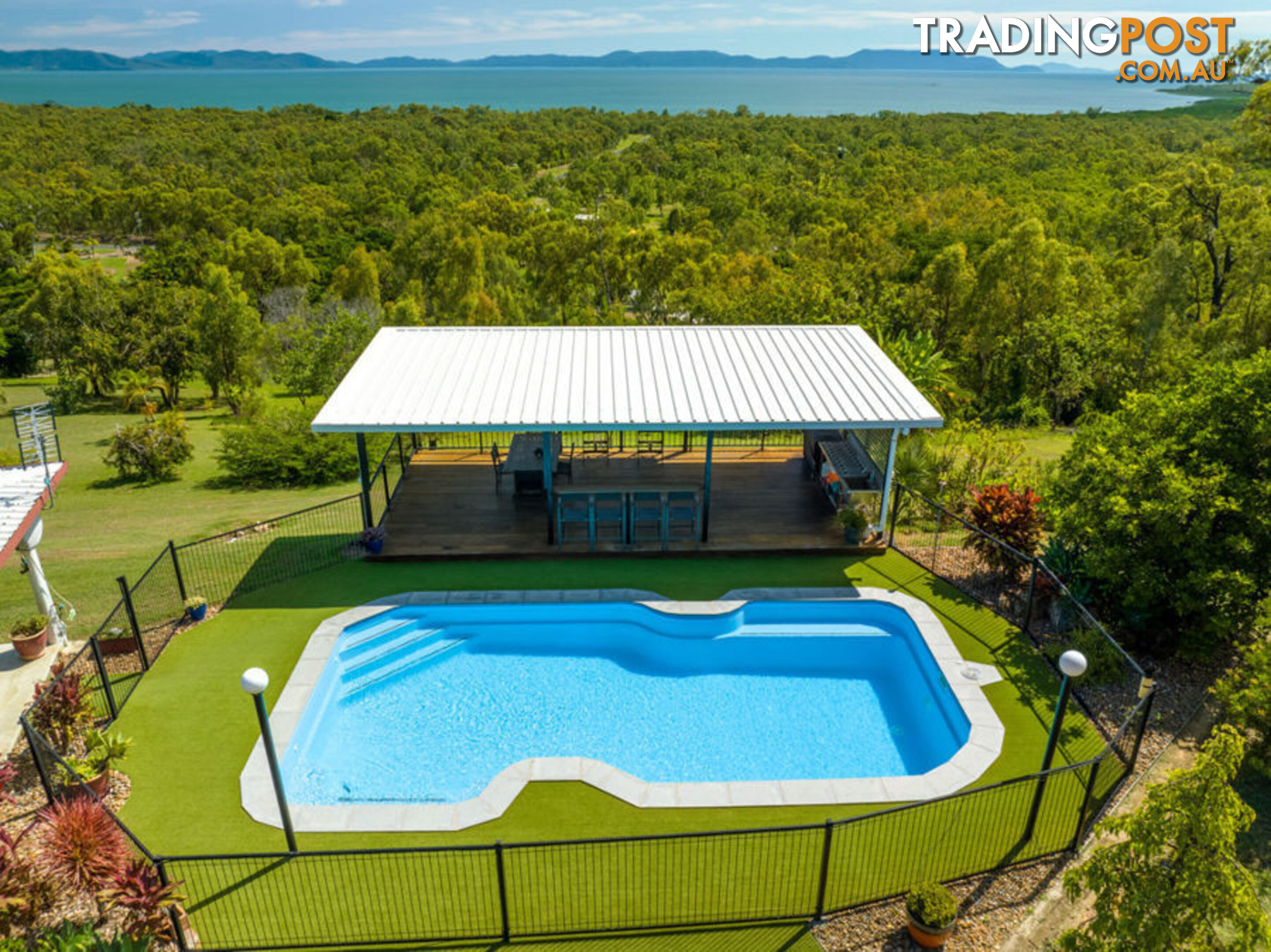 11 O'FLYNN CRESCENT MIDGE POINT QLD 4799