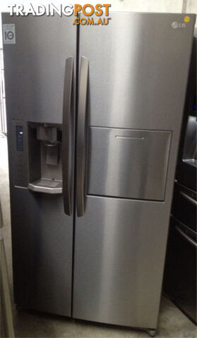 Lg 693 litre fridge $850
