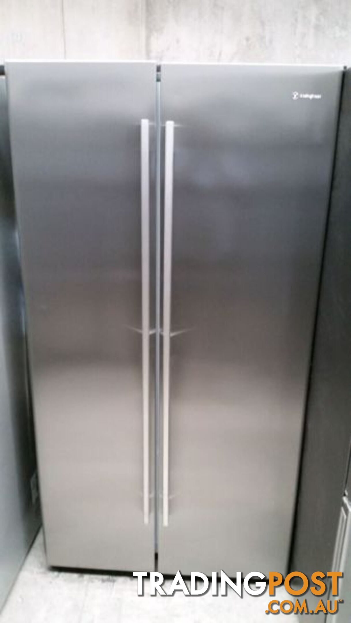 Westinghouse 610 lite stainless steel fridge