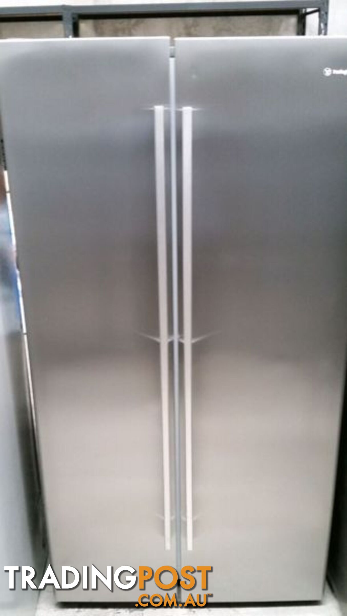 Westinghouse 610 lite stainless steel fridge