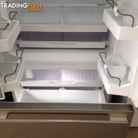 Fisher paykel 610 litre French door fridge - photo 4 of 4