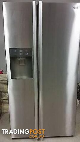 LG 659 liter fridge ice maker/water without plumbing