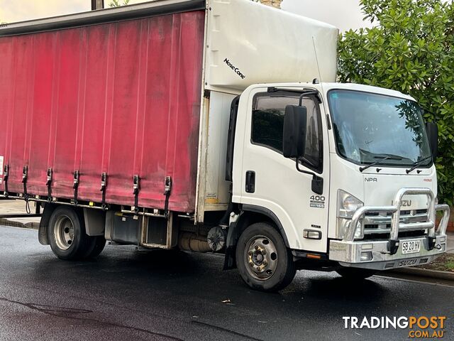 2014 Isuzu NPR 400 Curtainsider Truck